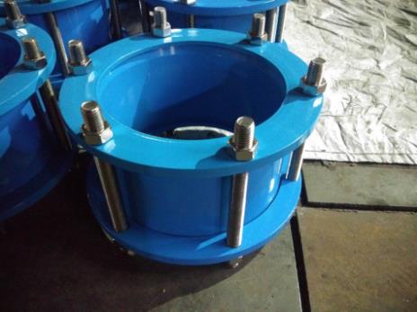 管道伸縮器在管道允許伸縮量中可以自由伸縮 管道伸縮器在管道允許伸縮量中可以自由伸縮