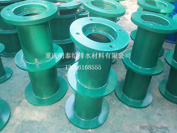 在安裝防水套管的過(guò)程中遇到承插口管線該如何安裝 在安裝防水套管的過(guò)程中遇到承插口管線該如何安裝